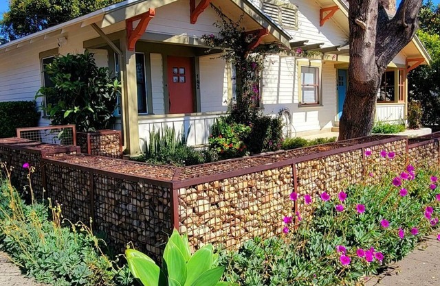 Coastal Ventura Charmer #1