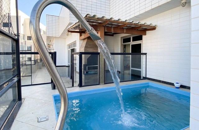 Cobertura Com Piscina em Guarapari - GUA001