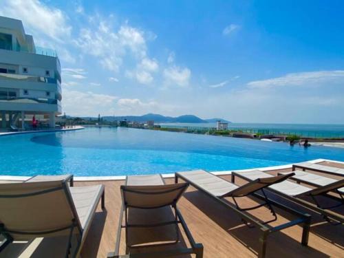 Cobertura SPA - Mirante Home Club - 3 Suítes - 8 pessoas - 50m Praia