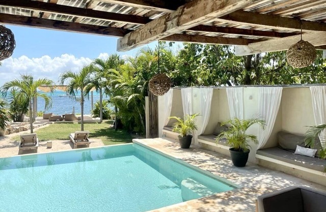 Coco 14BR Oceanfront Villa Compound
