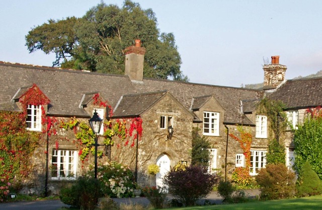 Collaven Manor Hotel