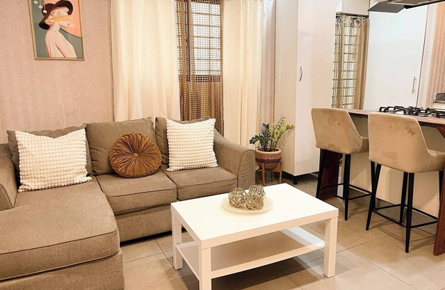 Colonial leyton apartment