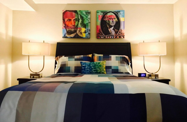 Colorful DC w/Free St. Parking - Great Location/Spacious/English Basement