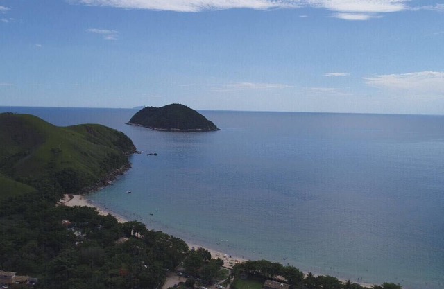 Comfortable house with 4 bedrooms and 3 suites