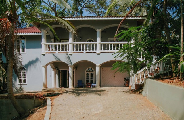 Combined 3 Bedroom Retreat in the Heart of West End, Roatan