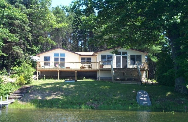 Come and enjoy Bootsie's Place for a wonderful and relaxing get away!