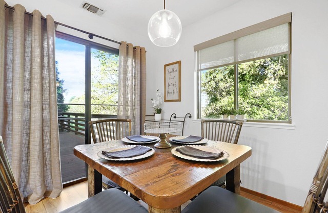 Come enjoy a relaxing comfortable stay at The Roost Book events spring 2022!