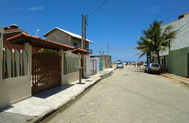 Come enjoy the best of Peruíbe with your family and pets. WIFI included