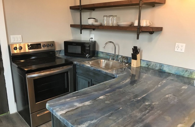 Come stay in the historic downtown district of Metropolis, IL. Home of Superman