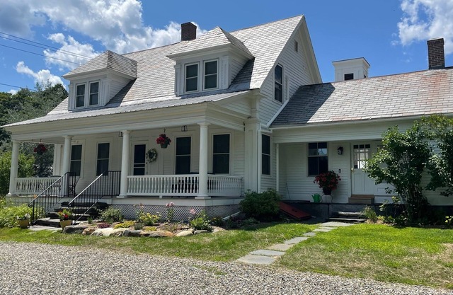 Come stay with us and witness the majesty of our mountain foliage.