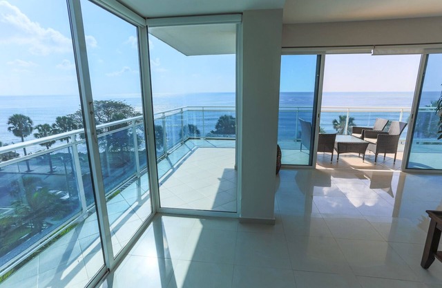 Come to know this space. I assure you that you will feel at home.