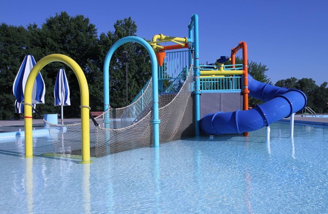 Comfort and Convenience in Knights Inn Harrisonville! Free Parking, Pets Allowed