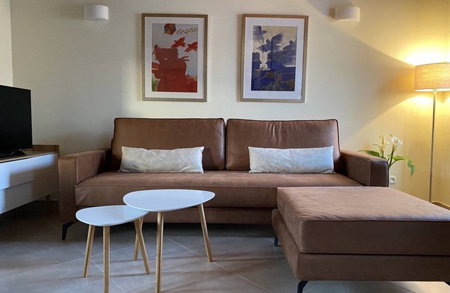 Comfort for two,away from the crowds.