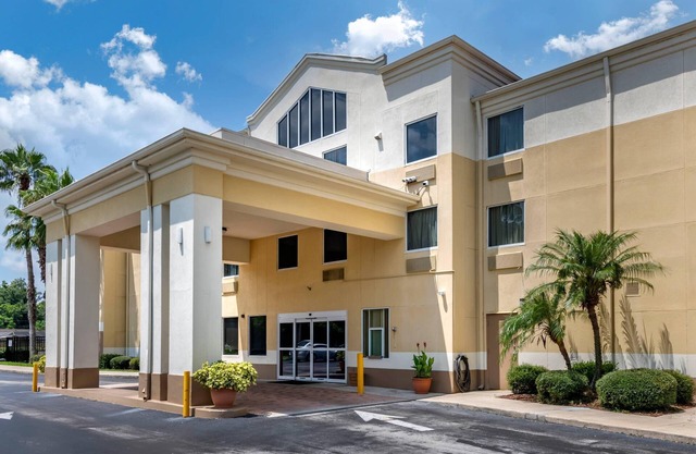 Comfort Inn & Suites DeLand - near University
