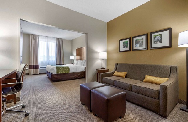 Comfort Inn & Suites Lenoir Hwy 321 Northern Foothills