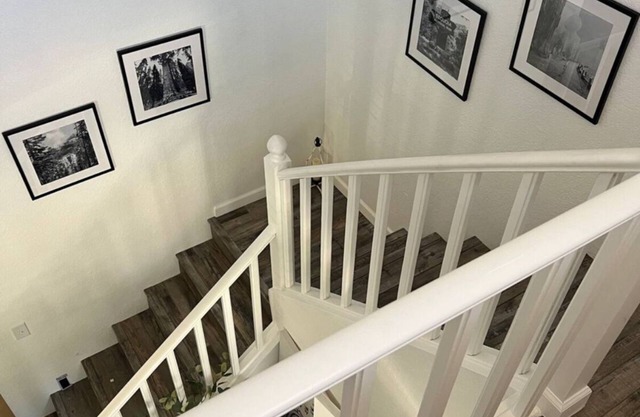 Comfort meets Tranquility Condo near the entrance to the Sequoias