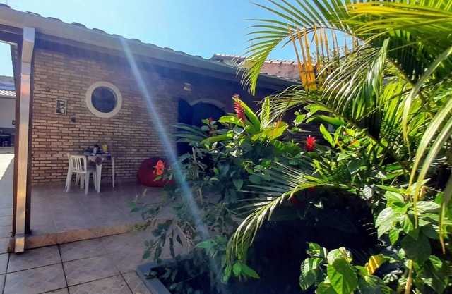 Comfort, Space 3 blocks from the beach: Leisure for family, friends and pets !