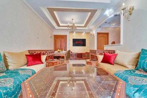 Comfort & Style in Mabrouka 5 Min from City Center