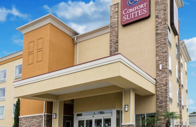 Comfort Suites Harvey - New Orleans West