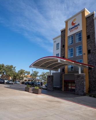 Comfort Suites