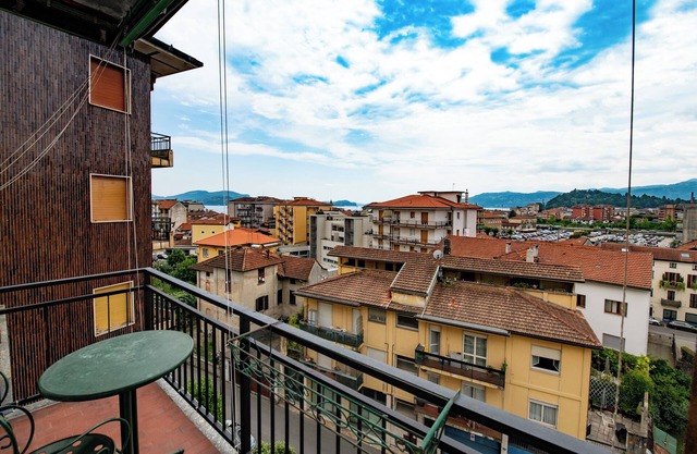 Comfort with lake view in Verbania, large spaces 5 minutes from the lake