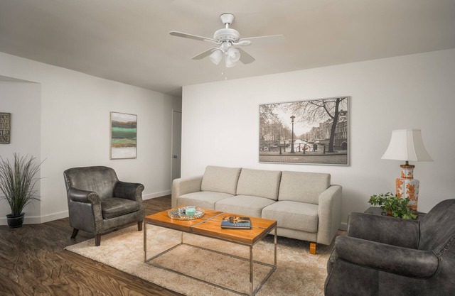 Comfortable elegance in the heart of Biltmore