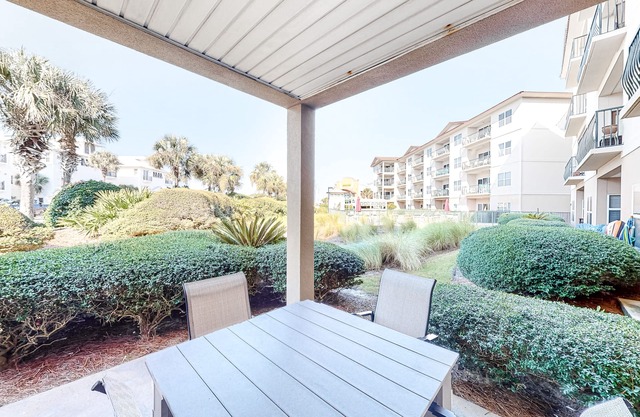 Comfortable ground floor condo with pool & hot tub access, W/D, WiFi, and AC