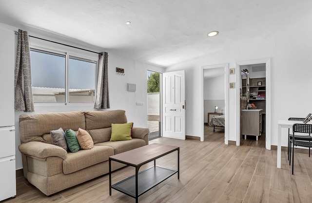 Comfortable Holiday Apartment "Loft Rural" with Terrace