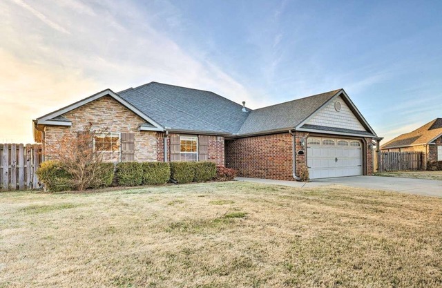 Comfortable Home in Springdale
