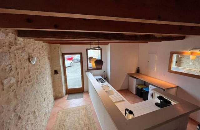 Comfortable house in thriving town