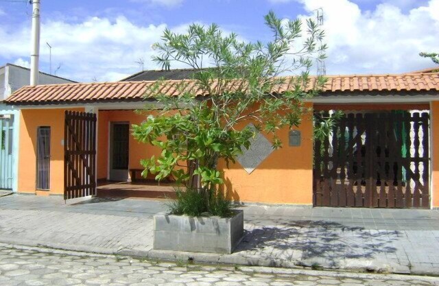 Comfortable house in Mongaguá Costa beach Azul