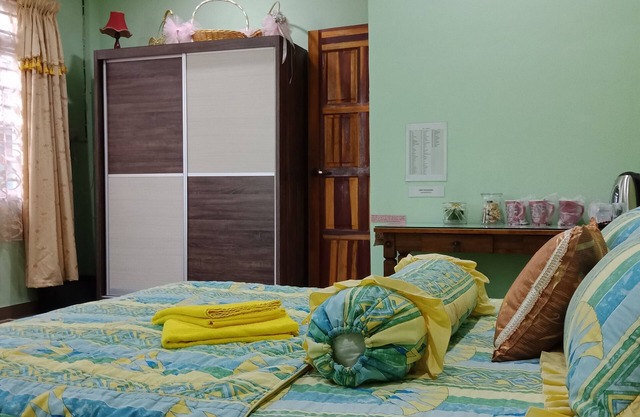 Comfortable Living For a family of 10 and below