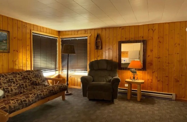 Comfortable lodging in the heart of the Big Hole Valley!