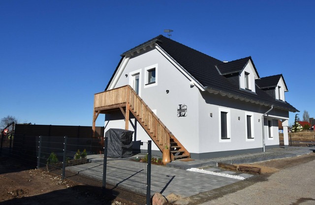 Comfortable Louise vacation apartment in a quiet location