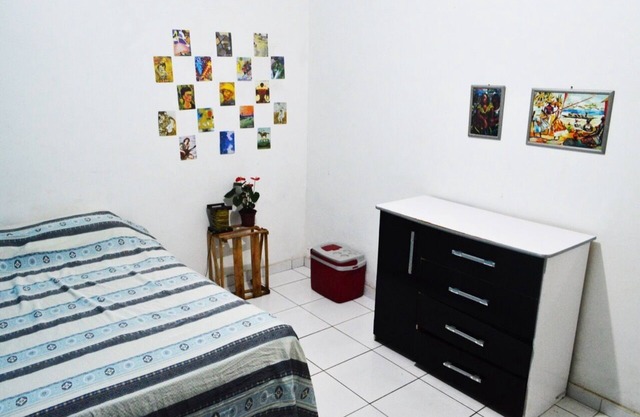 Comfortable room in a quiet and airy house-Bar, Salvador