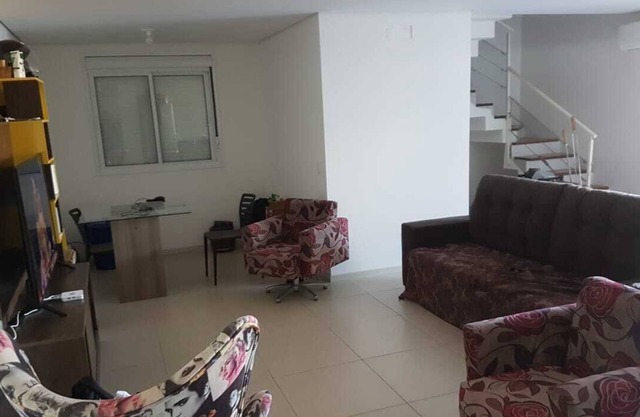 Comfortable, spacious duplex complete with garage