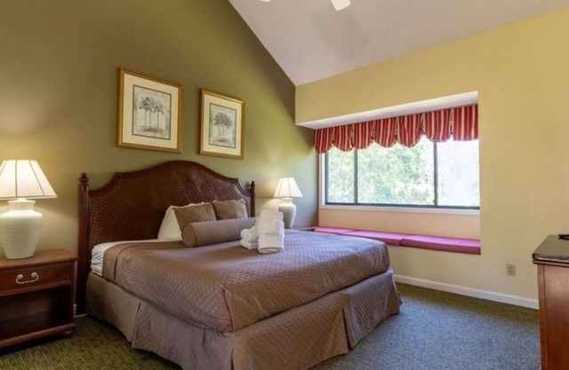 Comfortable Family Two Bedroom Townhouse