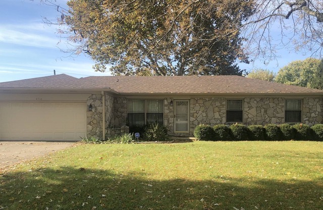 Comfy Home with everything you need!