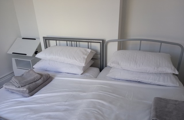 Comfy HousenSuitable for families