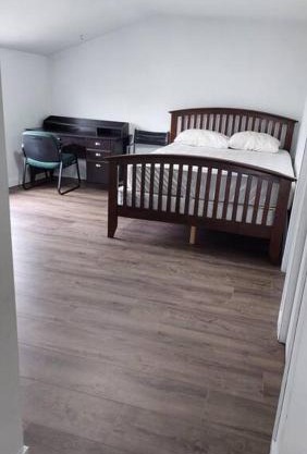 Comfy Rooms & Studio in 3Bed Home