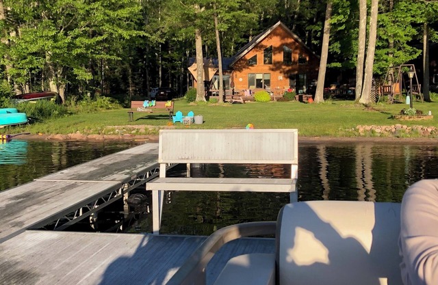 Comfy, Serene Home with "Barndo Den" - ATV, FISH, PLAY, Relax!