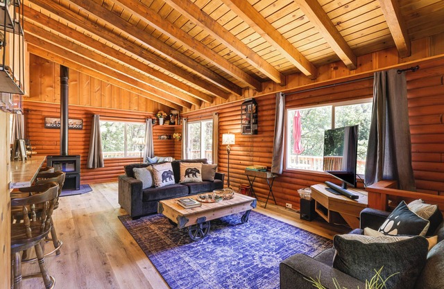 Community Lake Access: Peaceful Cabin in Sonora!