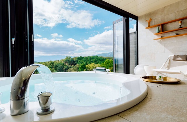 COMOREBI -yufuin onsen gramping-