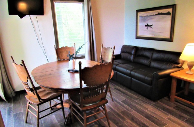 Condo #24 at Lynnhurst Resort - Jet Ski Rentals On Site!