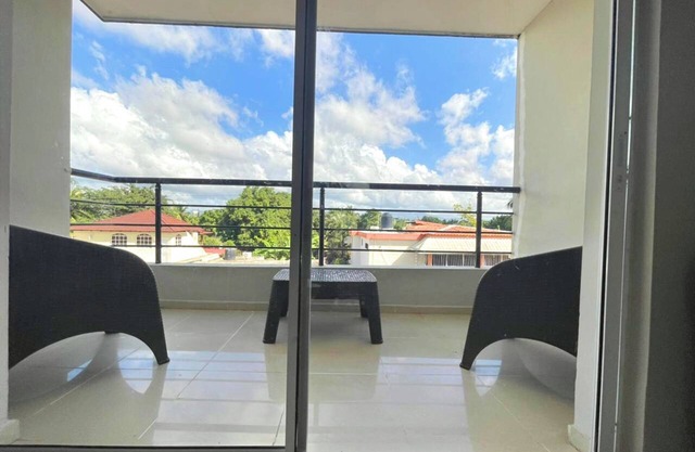 Condo 3 Bd Apt, Internet,2 Parqueo,lavadora,ac