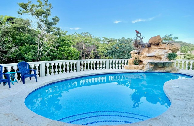 Condo A1 @ Tropical Breeze, Parrot Tree Road