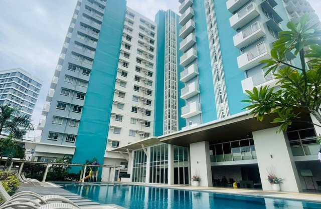 Condotel At Mesavirre Garden Residences