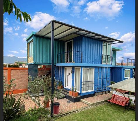 Container convertido en acogedor apartamento