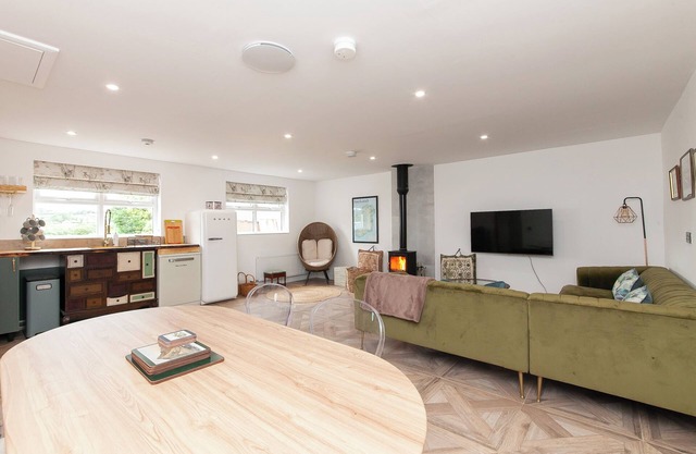 Contemporary Casita on the Mourne coastal route between Tyrella and Newcastle.