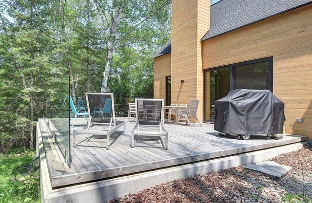 Contemporary in nature☀️ Spa & Sauna CITQ#301985